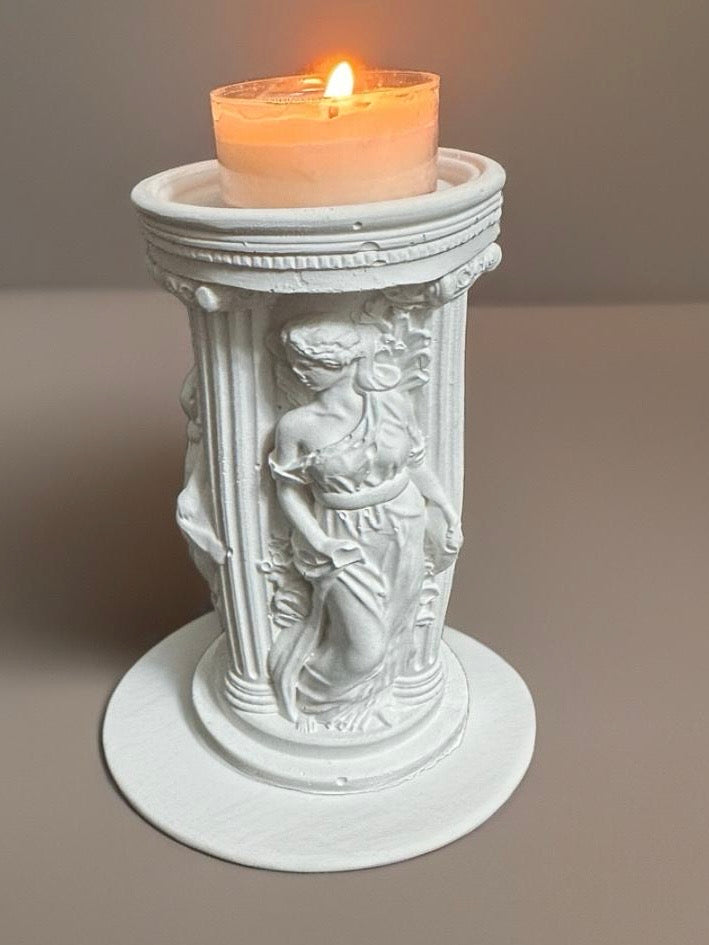 kreikkalaistyylinen kynttilänjalka