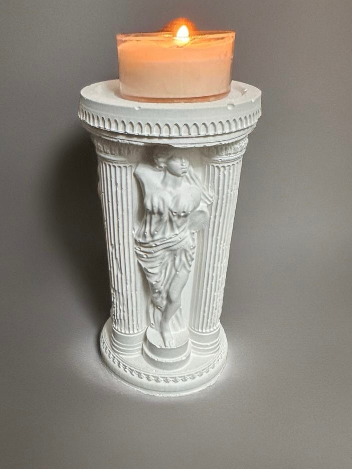 kreikkalaistyylinen kynttilänjalka